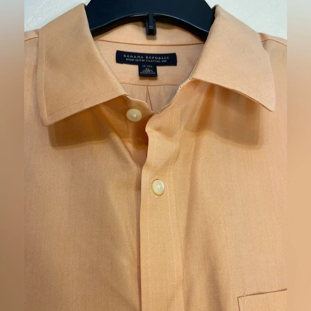 Banana Republic~Men’s Warm Peach Dress Shirt~Button-Up~Long Sleeve~Size XL